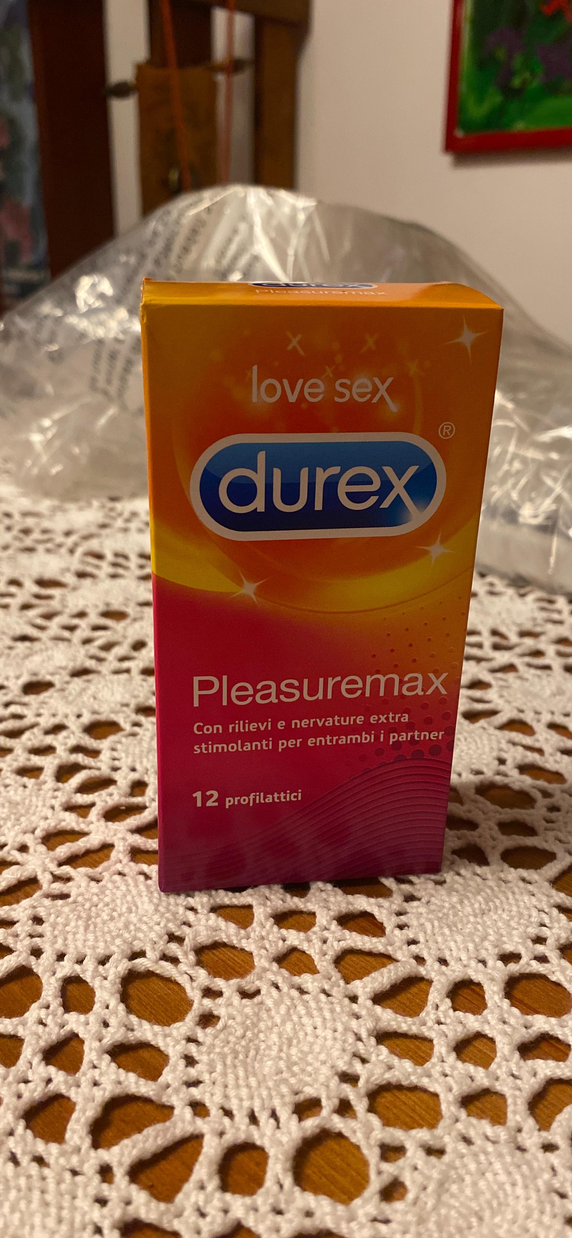 Durex Pleasuremax preservativi con nervature 12 pezzi