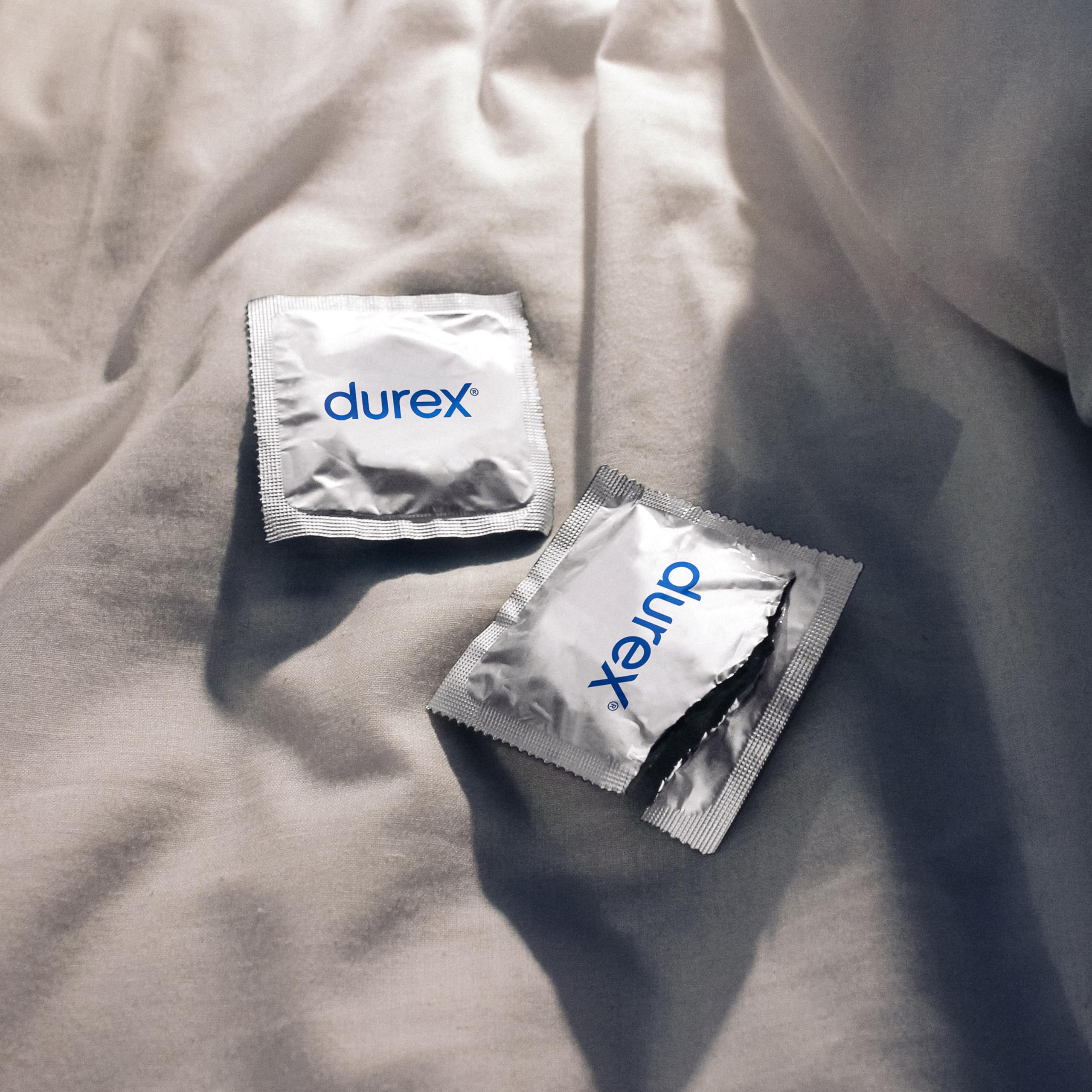 Durex Invisible preservativi 12 pezzi ultrasottili 0,048 mm