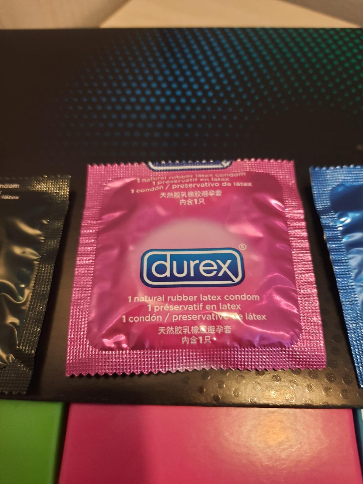 Durex Surprise Me preservativi assortiti 40 pz rilievi