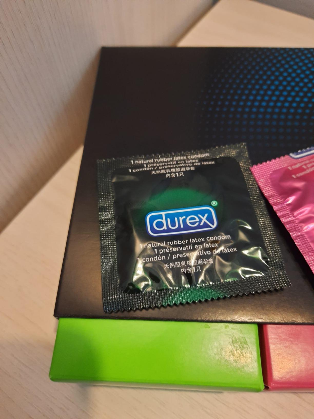 Durex Surprise Me preservativi assortiti 40 pz rilievi