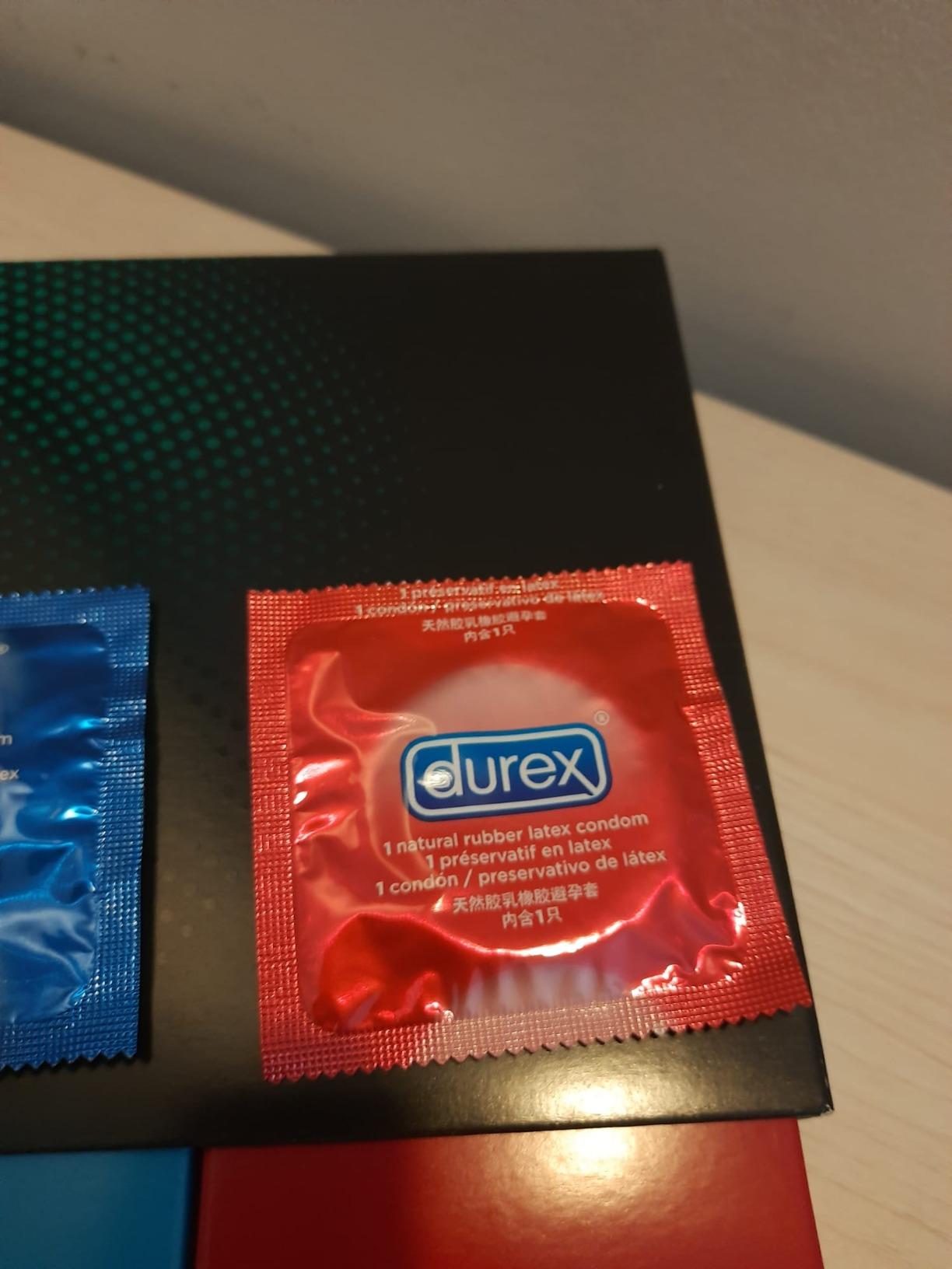 Durex Surprise Me preservativi assortiti 40 pz rilievi