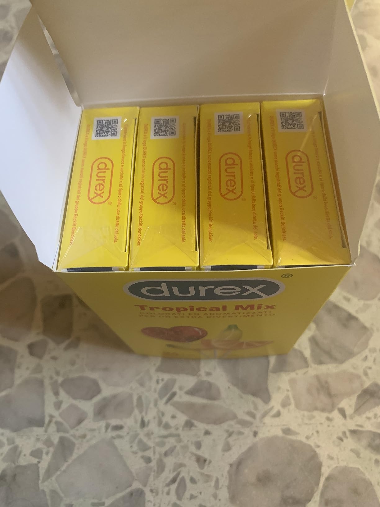 Durex Tropical preservativi aromatizzati 24 pezzi frutta
