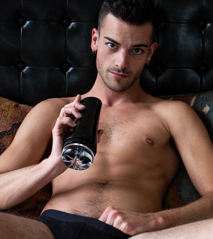Fleshjack Flight Pilot masturbatore uomo nero gozze e coste