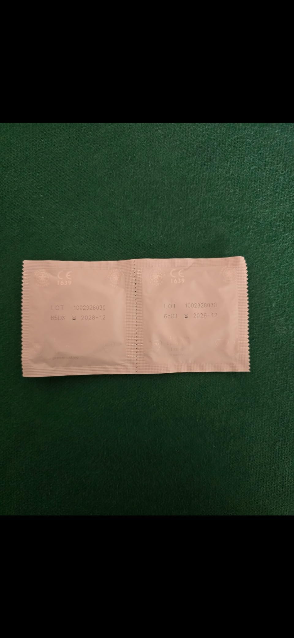 Durex Supersottile Invisible XL preservativi 12 pezzi sottili