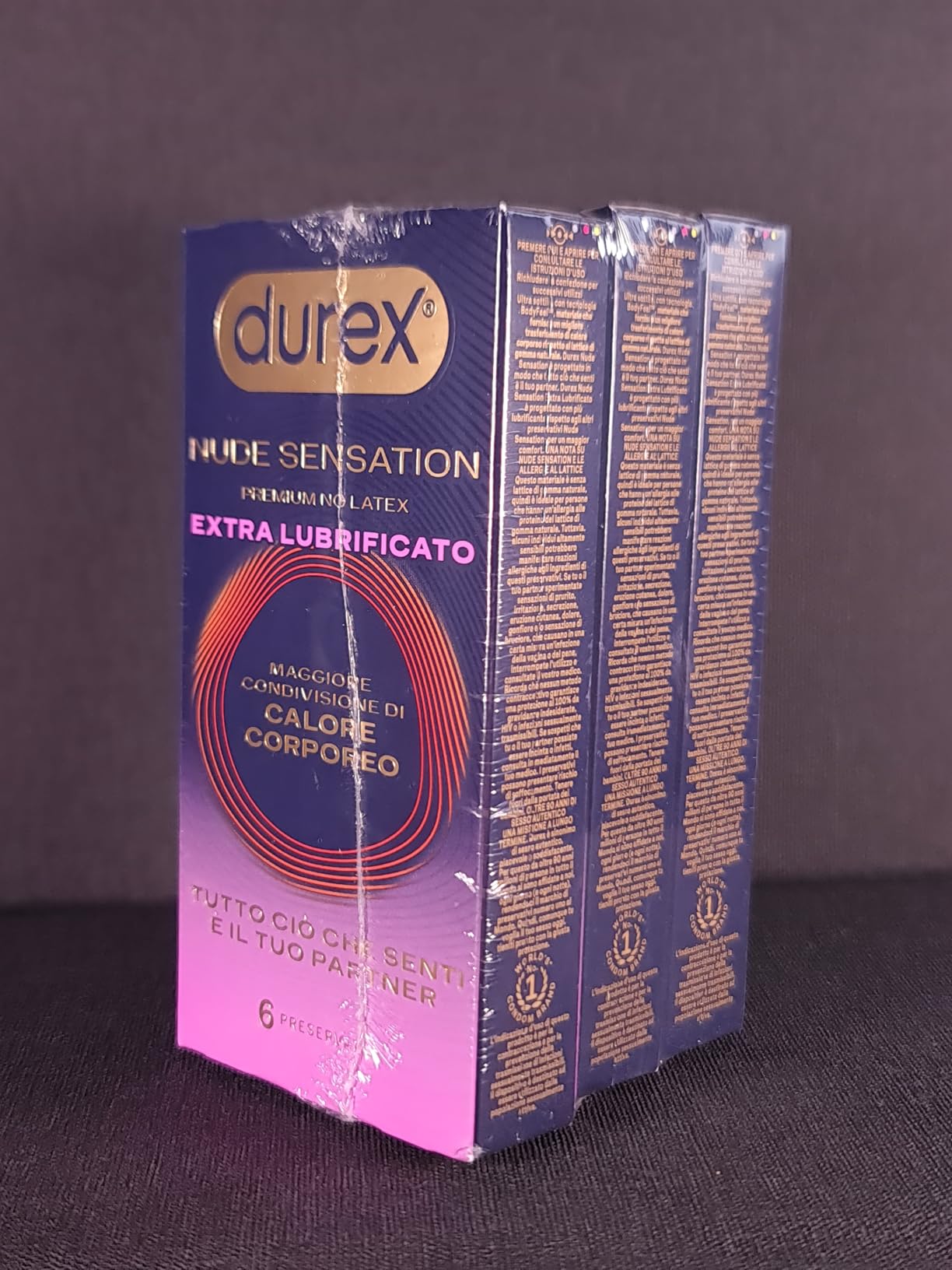 Durex Nude Sensation Preservativi 12 Pezzi + Calzini Nitrile