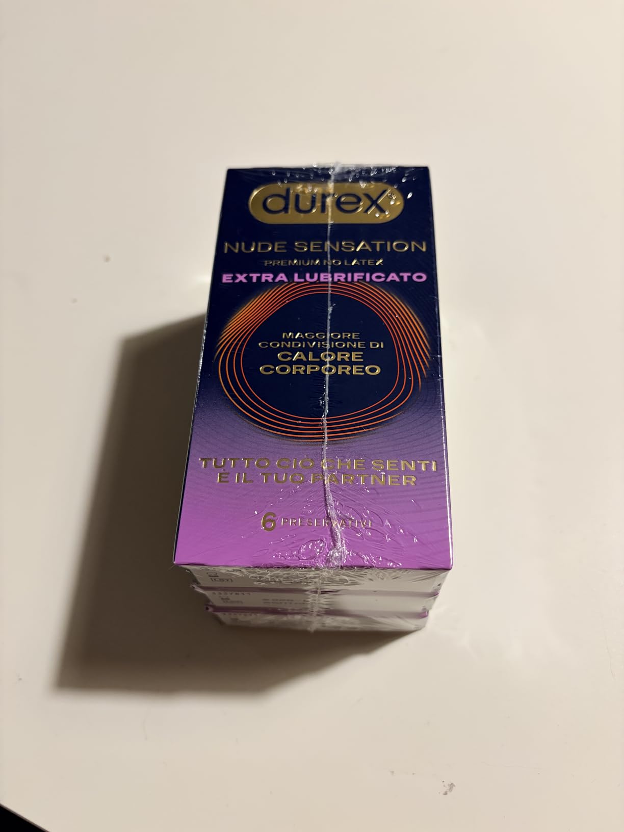 Durex Nude Sensation Preservativi 12 Pezzi + Calzini Nitrile