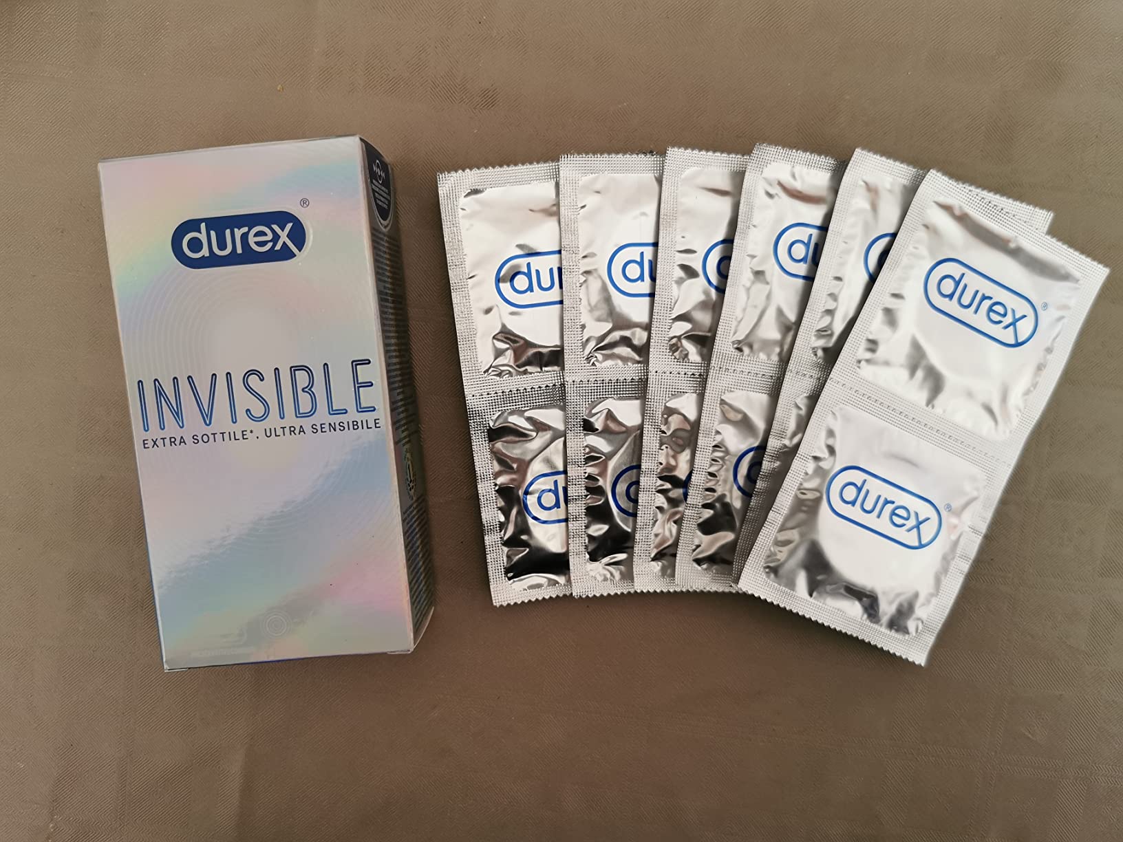 Durex Invisible preservativi extra sottili extra lubrificati