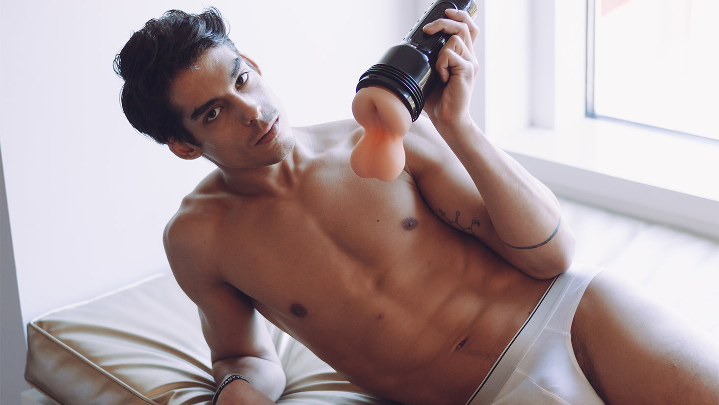 Fleshjack FleshSack masturbatore anale con testicoli