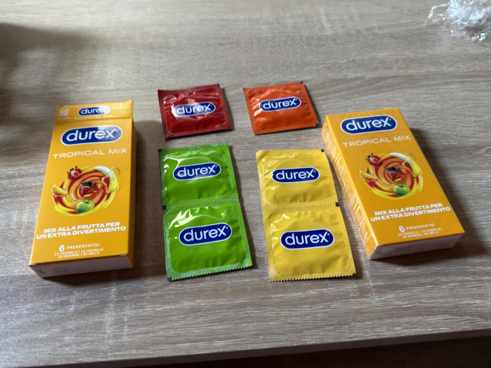 Durex Tropical preservativi 12 pz aromatizzati frutta