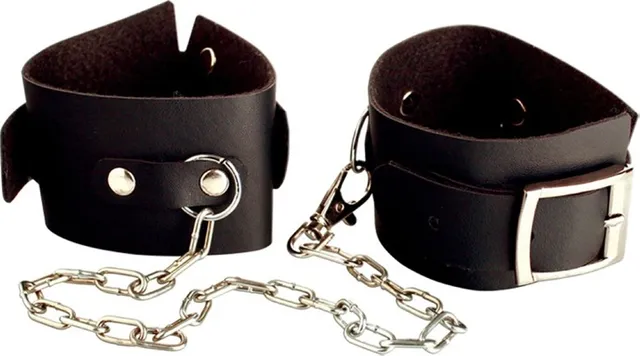 Beginner's Cuffs kit bondage manette pelle nera
